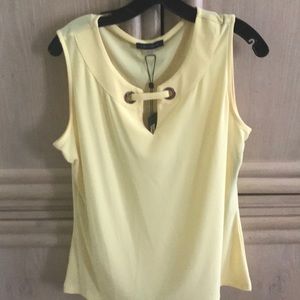 Sleeveless she’ll